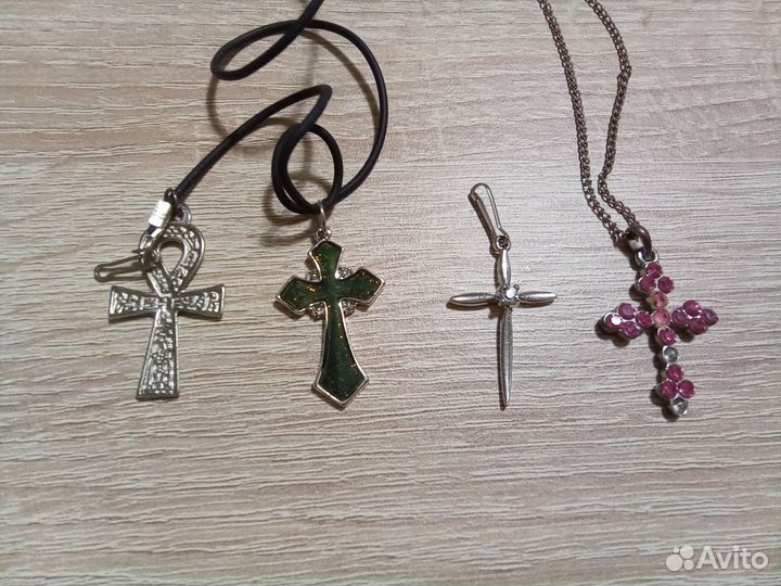 Крестик бижутерия
