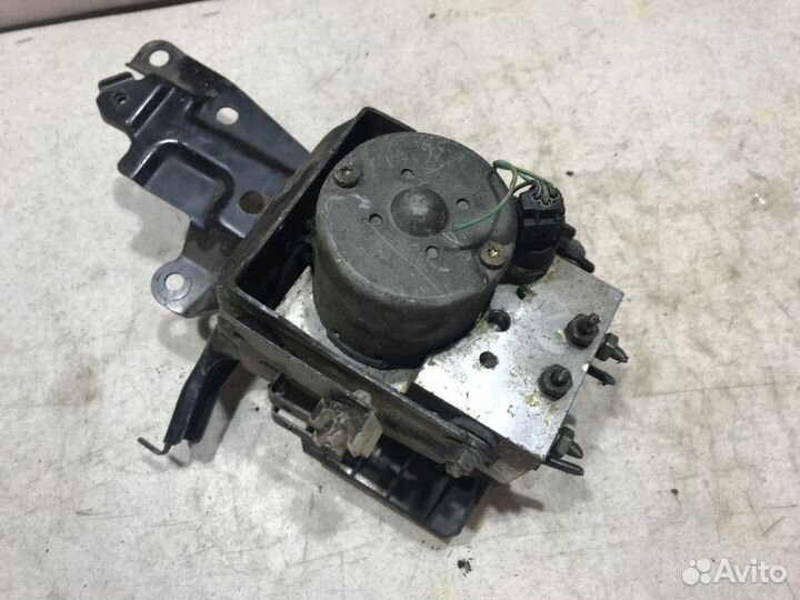 47600AV700 Блок ABS Nissan Primera P12