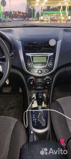 Hyundai Solaris 1.6 AT, 2012, 280 000 км