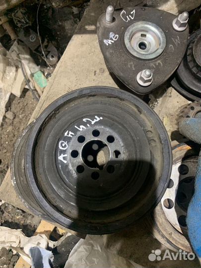 Шкив коленвала Ауди A8 d2 От мотора AQF 4.2л