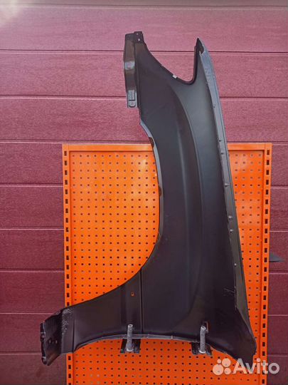 Крыло правое Toyota land cruiser 100
