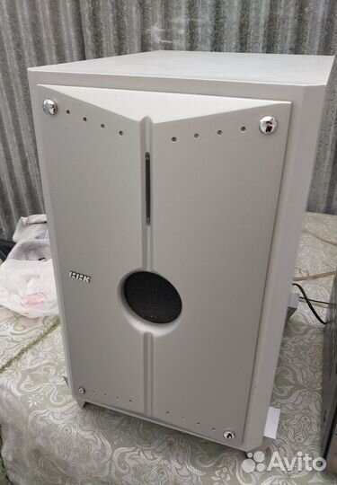 Активный сабвуфер