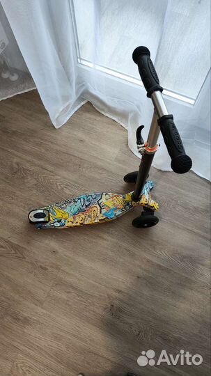 Самокат детский трехколесный