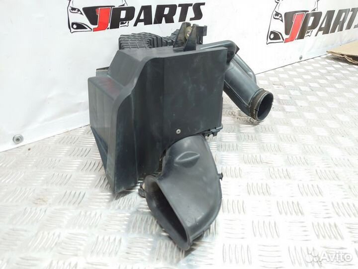 Резонатор воздушного фильтра Mazda 3 BK рестайлинг