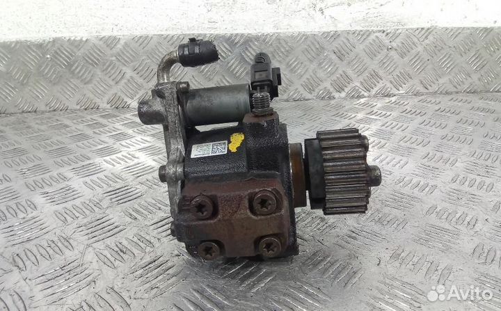 Насос топливный (тнвд) Volkswagen Passat