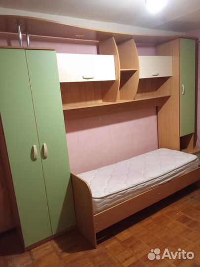 Стенка для детской комнаты