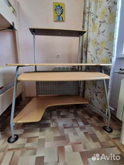 Компьютерный / школьный стол