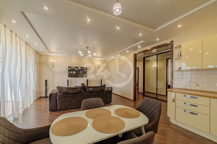 3-к. квартира, 103 м², 10/10 эт.