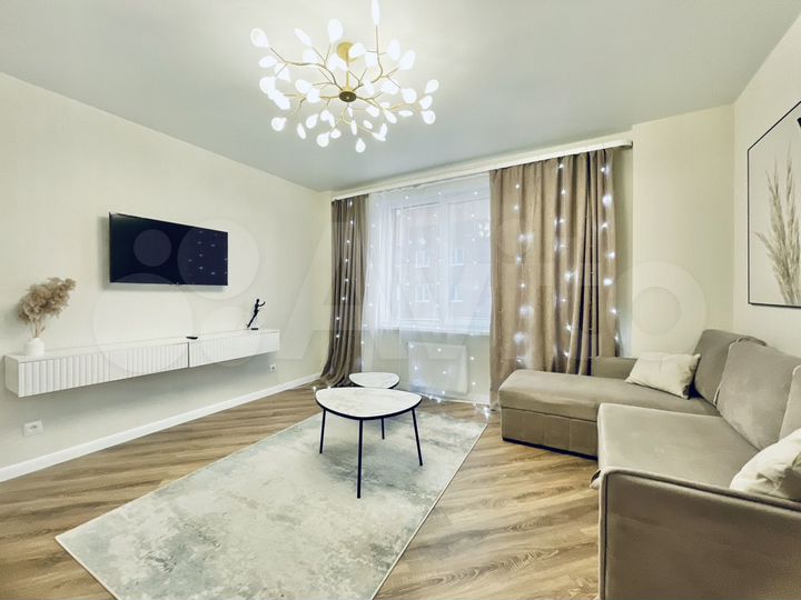 2-к. квартира, 60 м², 11/17 эт.