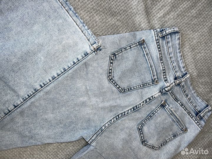 Джинсы