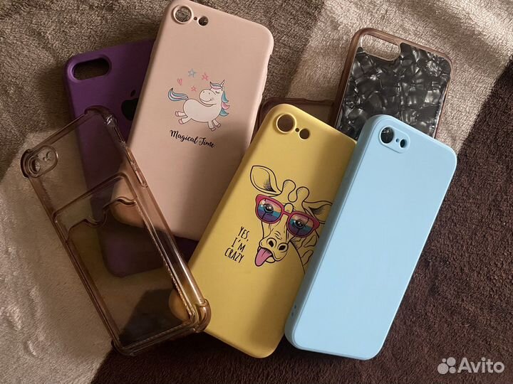 Чехлы на iPhone 8