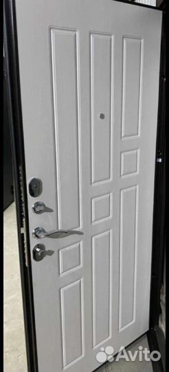 Входные металлические двери Ferroni