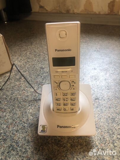 Телефон panasonic kh-tg1711ru