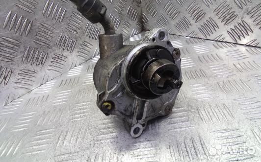 Насос вакуумный mercedes benz M-class W163 (DBG09K