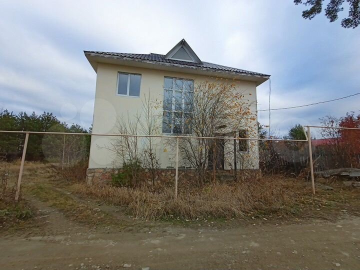 Коттедж 170 м² на участке 16 сот.