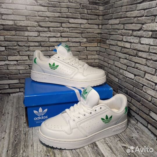 Кроссовки женские Adidas classic