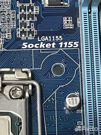 Материнская плата с процессором и памятью