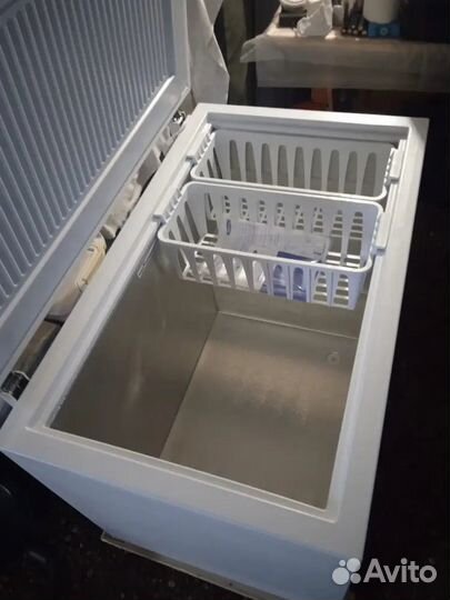 Морозильный ларь Бирюса Б-305KX