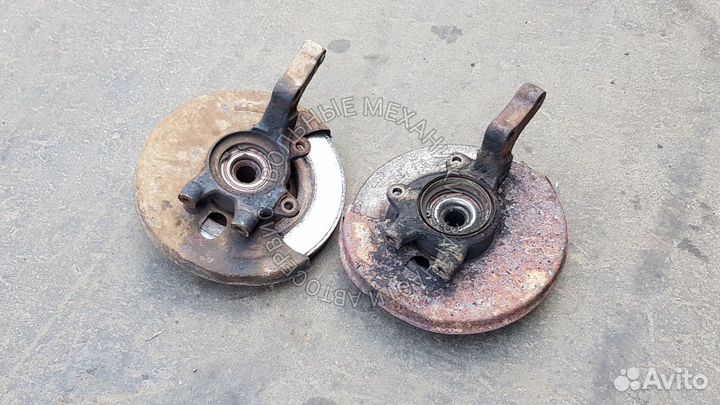 Кулак поворотный на Ваз 2110 2114 Приора