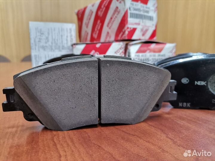 Колодки тормозные передние Camry / RAV4 оригинал