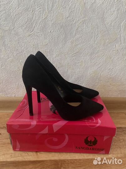 Туфли новые 35 размер