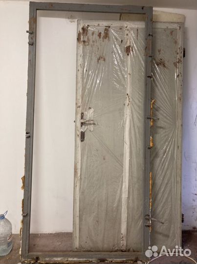 Дверь металлическая