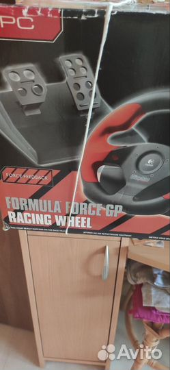 Руль игровой с педалями Logitech