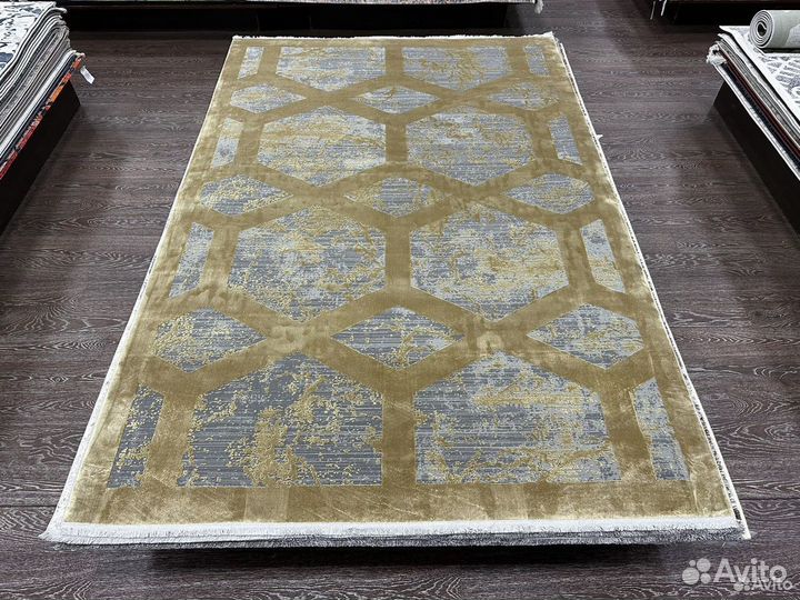 Ковер новый 1.6х2.3 Olimpos