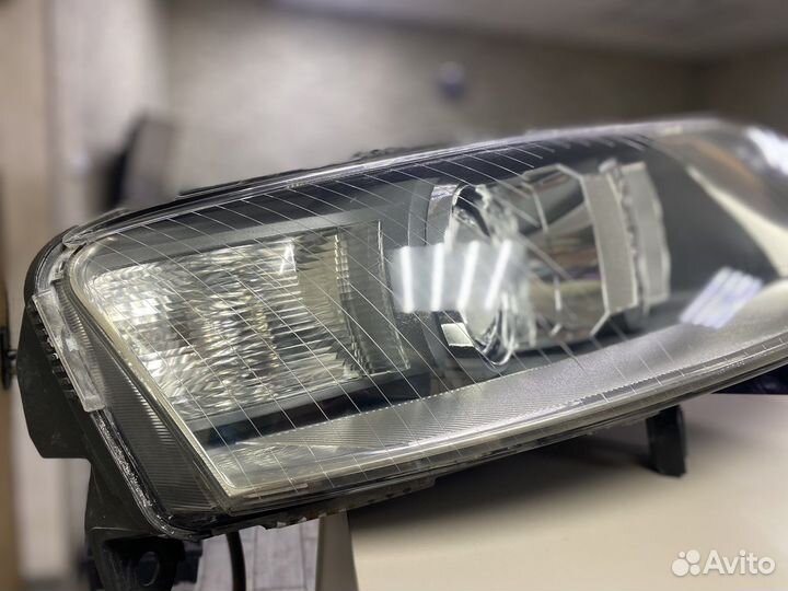 Фара передняя правая Ауди А6 С6 4F