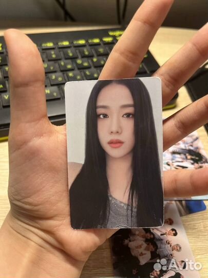 Офф карта с джису