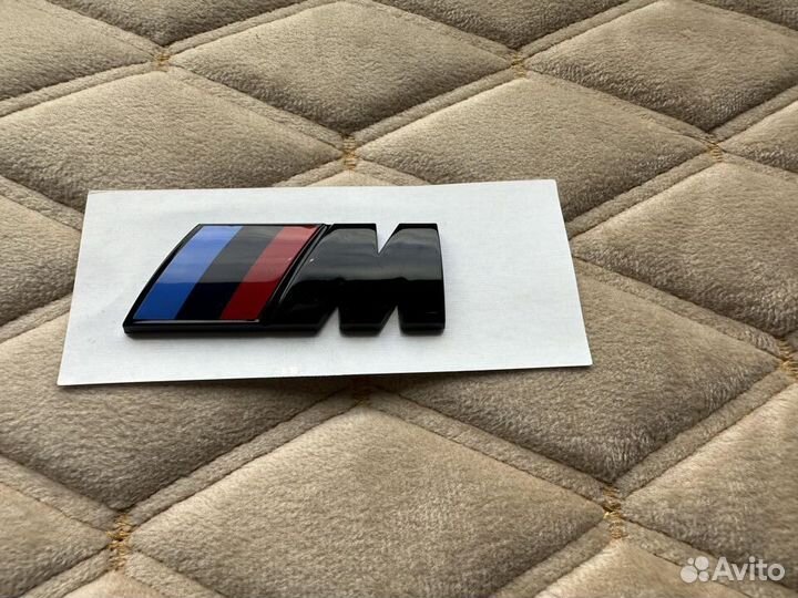 Шильдик Эмблема М для BMW бмв Антихром Черный