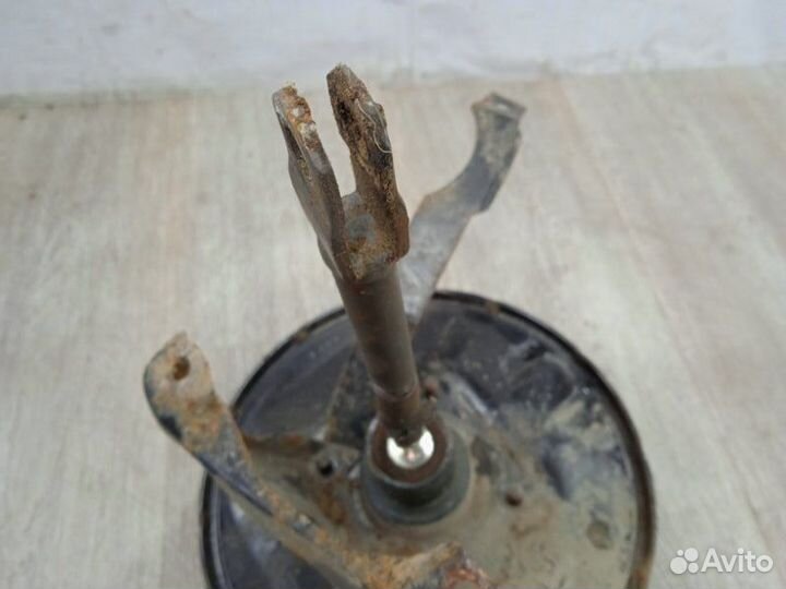 Вакуумный усилитель тормозов Nissan Almera N15