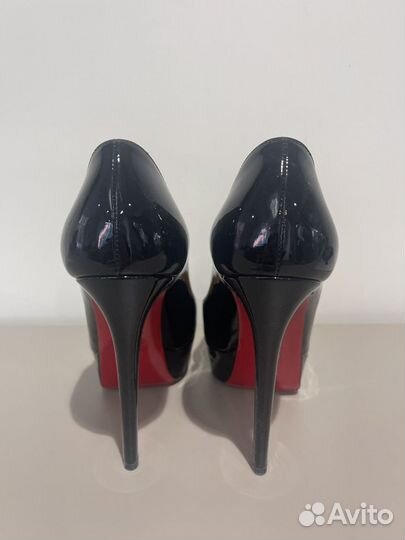 Туфли Christian Louboutin 38.5 оригинал