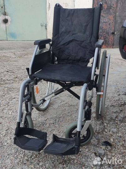 Инвалидная коляска складная бу
