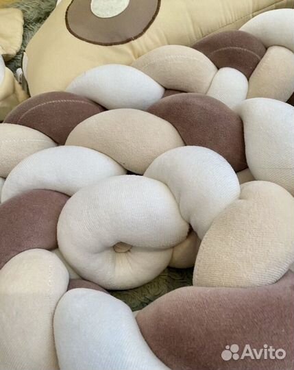 Бортики в детскую кроватку