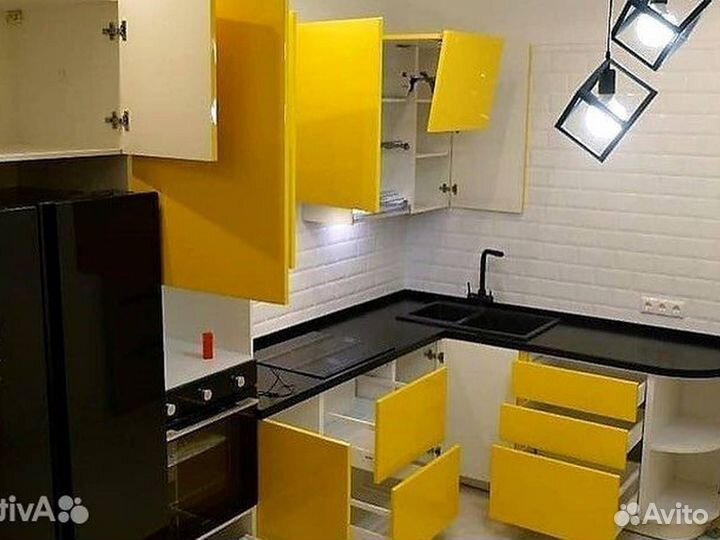 Кухонный гарнитур 