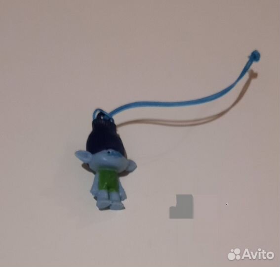 Фигурки из киндера и чуча чупса