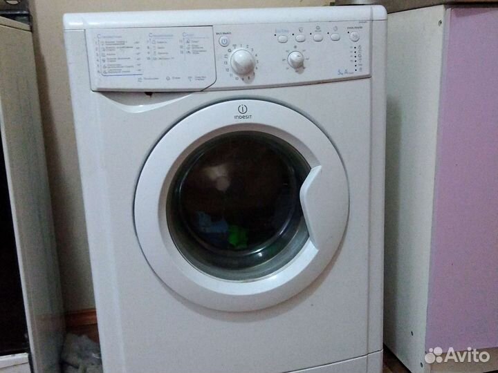 Стиральная машина на запчасти indesit