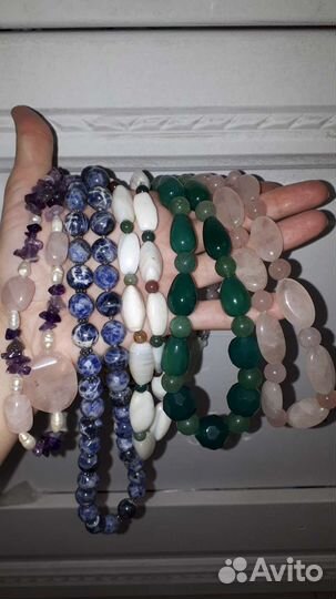 Коллекция бус из натуральных камней