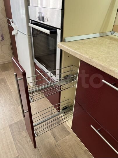 3-к. квартира, 86 м², 2/10 эт.