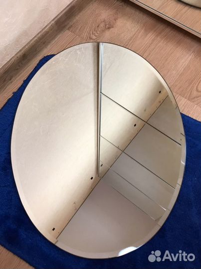 Зеркало настенное овальное