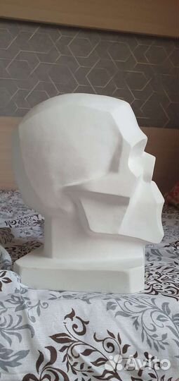 Гипсовые фигуры череп