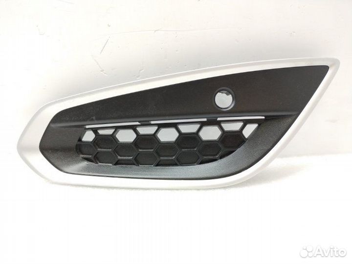 Решетка в бампер передняя левая Volvo V60 1 2012