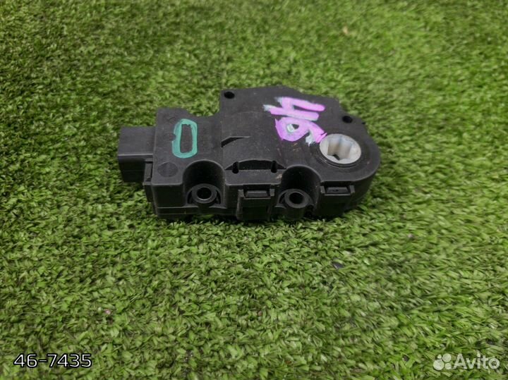 Сервопривод заслонки печки BMW E91 (E90)