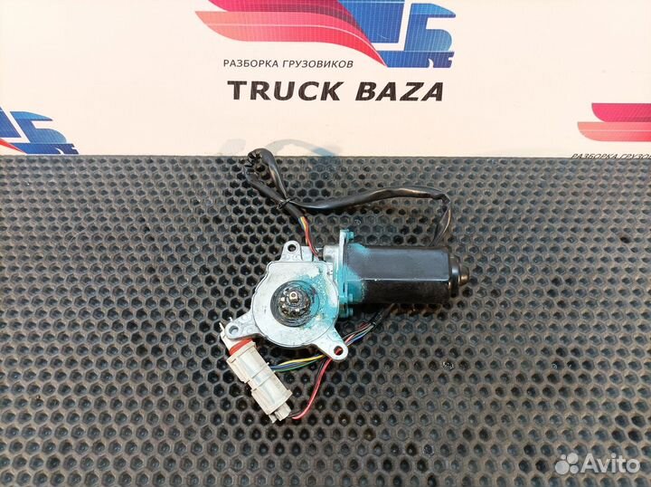 Моторчик стеклоподъемника правый