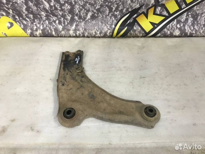 Рычаг передний правый Renault Laguna 2