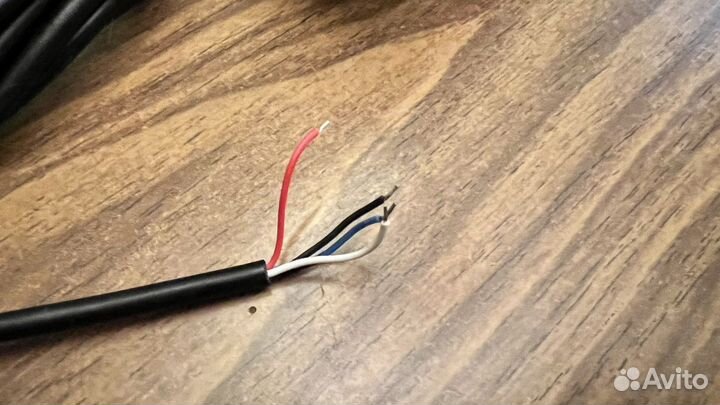 Тормозной дополнительный фонарь