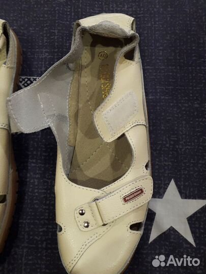 Кожаные женские босоножки (размер 39)