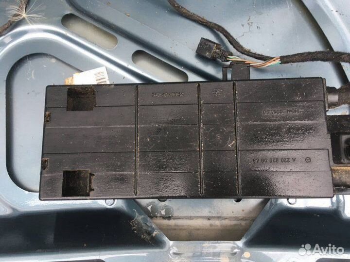 Mercedes-Benz S-Class W220