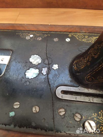 Швейная машинка зингер